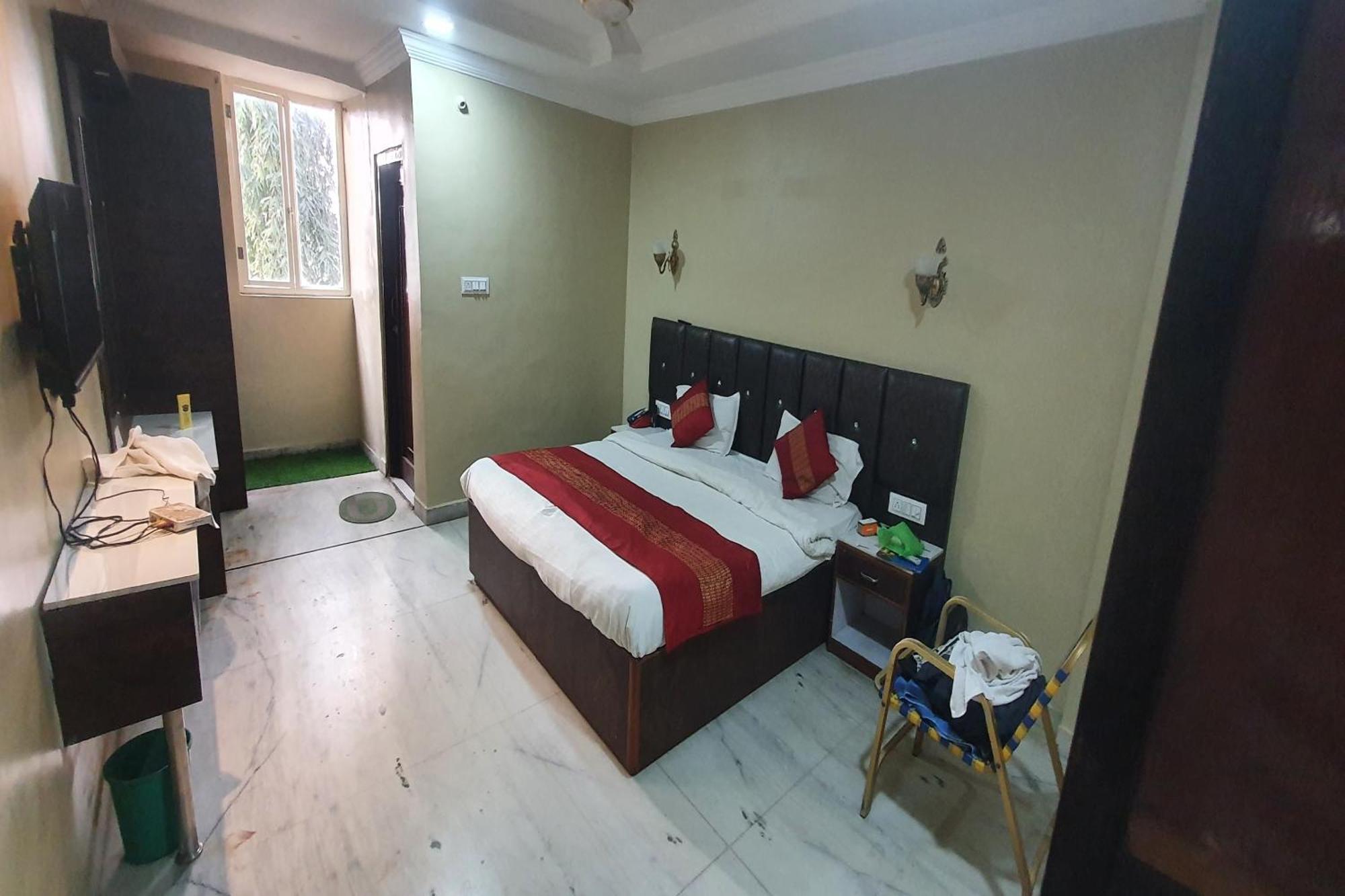 Oyo Hotel Rajshree Akolia Екстер'єр фото